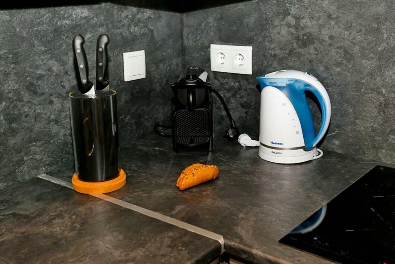 The Wall - New Apartment อาลิกันเต ภายนอก รูปภาพ